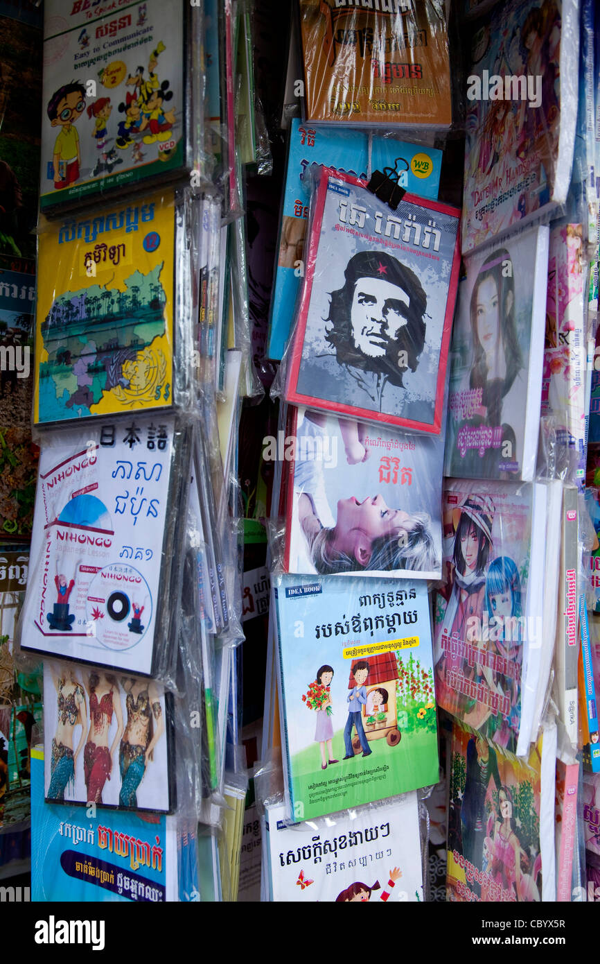 Buchhandlung verkaufen Bücher und Che Guevara Bild, Phnom Penh, Kambodscha, Asien Stockfoto