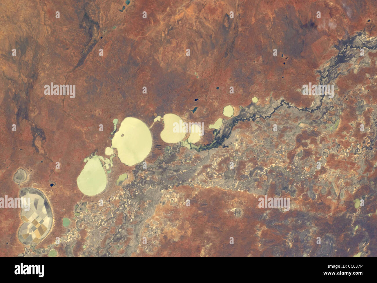 Darling River und ein System von ephemeren, Süßwasser-Seen sind durch gefüttert, wenn es, New-South.Wales, Australien Überschwemmungen. Stockfoto