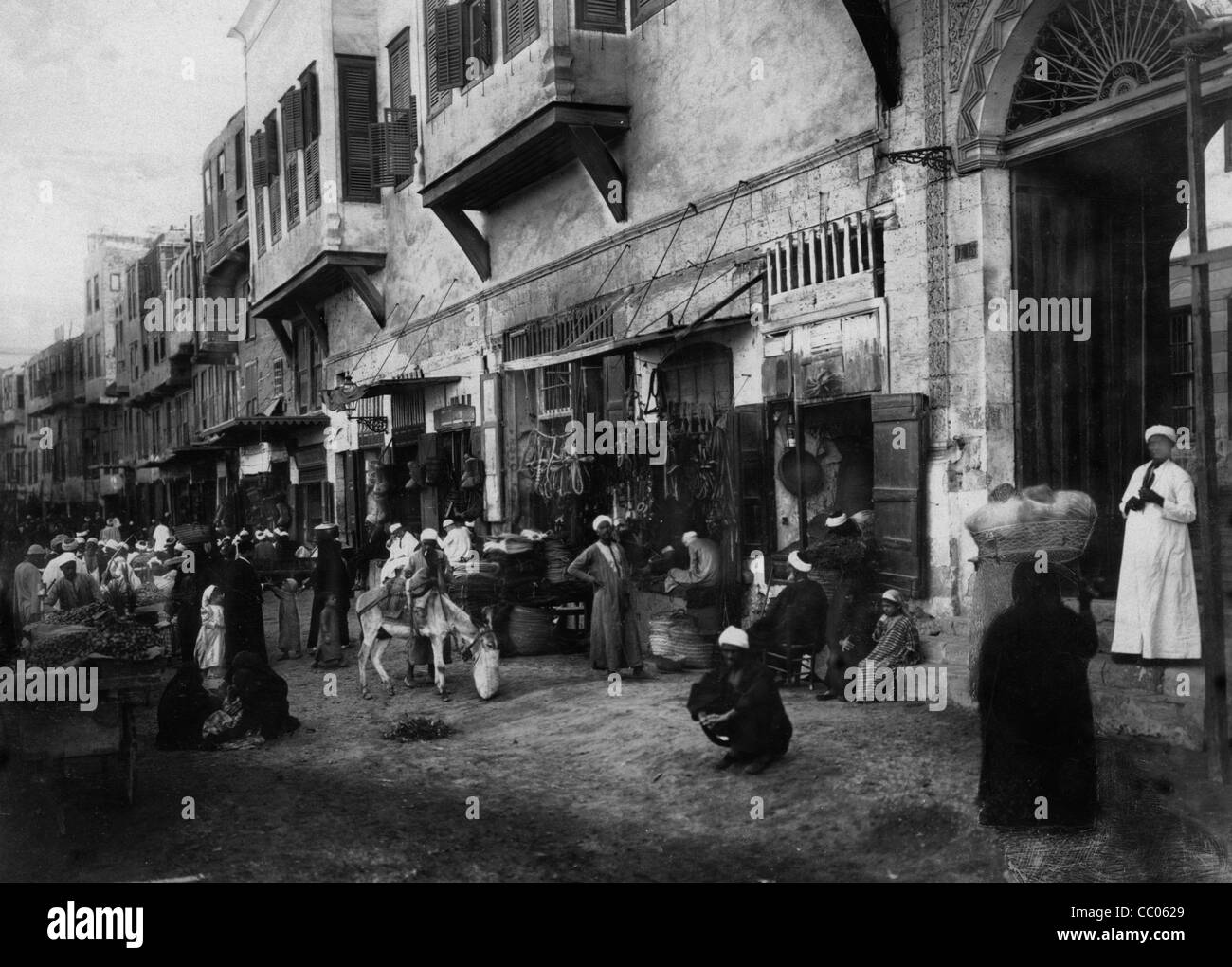 Belebten Einkaufsstraße in Kairo um 1890 Stockfoto