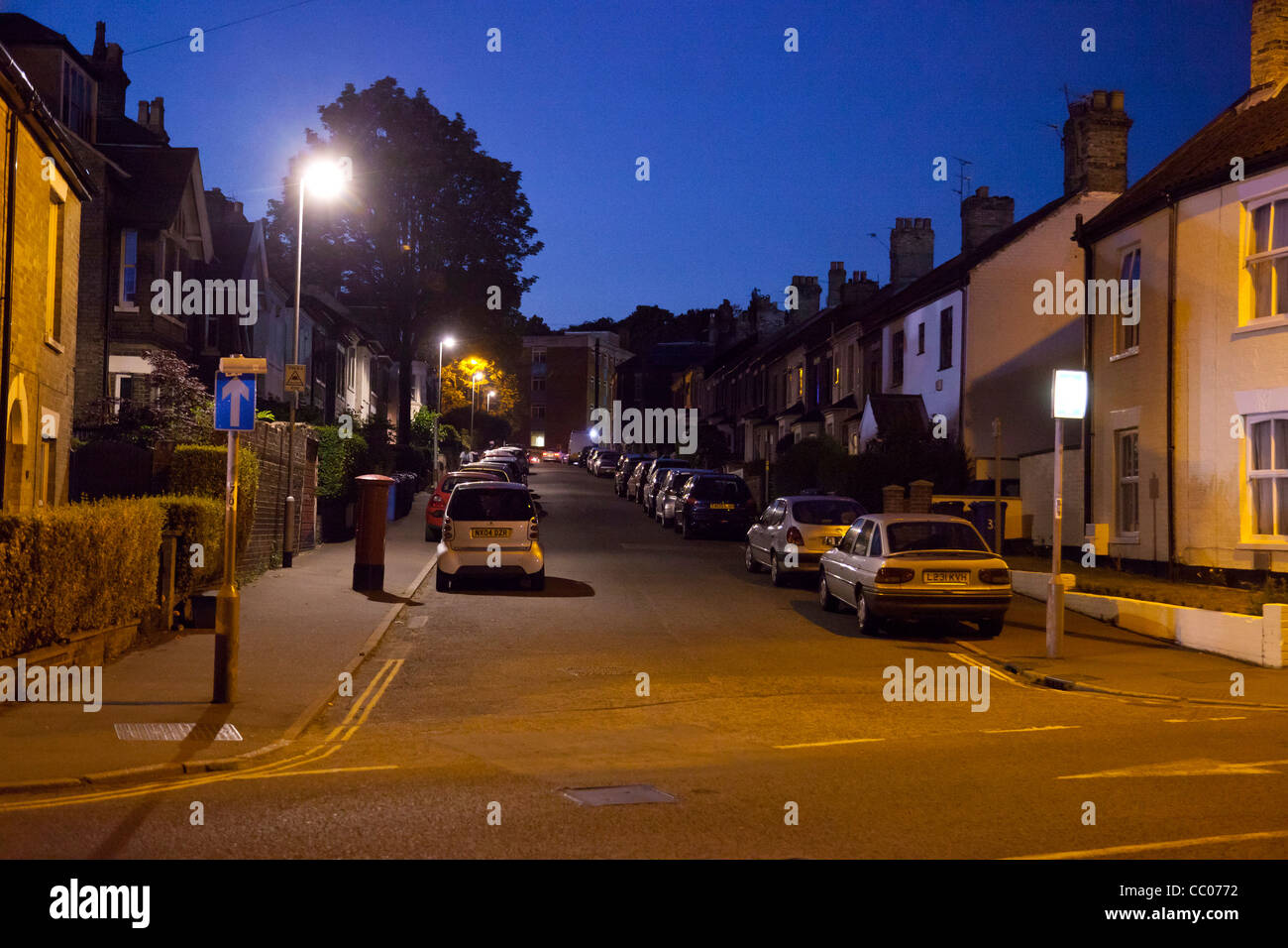 Straße in der Nacht in UK Stockfoto