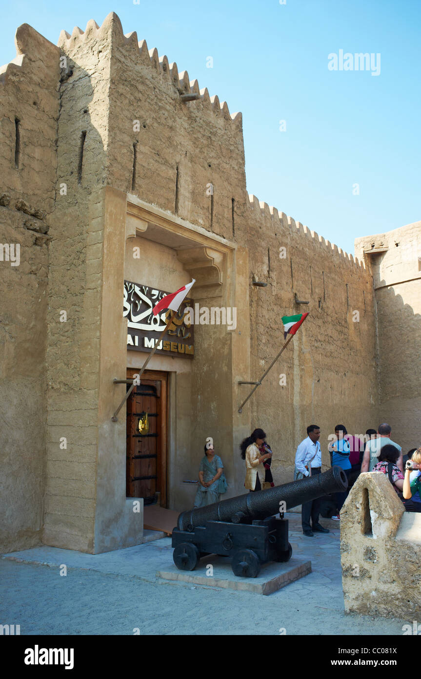 Eingang zum Museum Al Fahidi Fort Bur Dubai Bezirk Dubai VAE Stockfoto