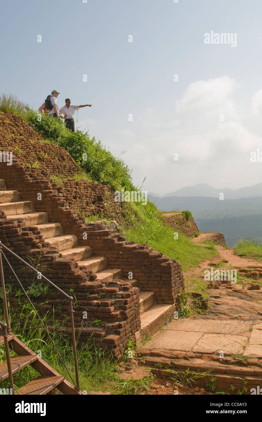 Die Ruinen von Palads an der Spitze von Sigiriya (Lion es Rock), Sri Lanka Stockfoto