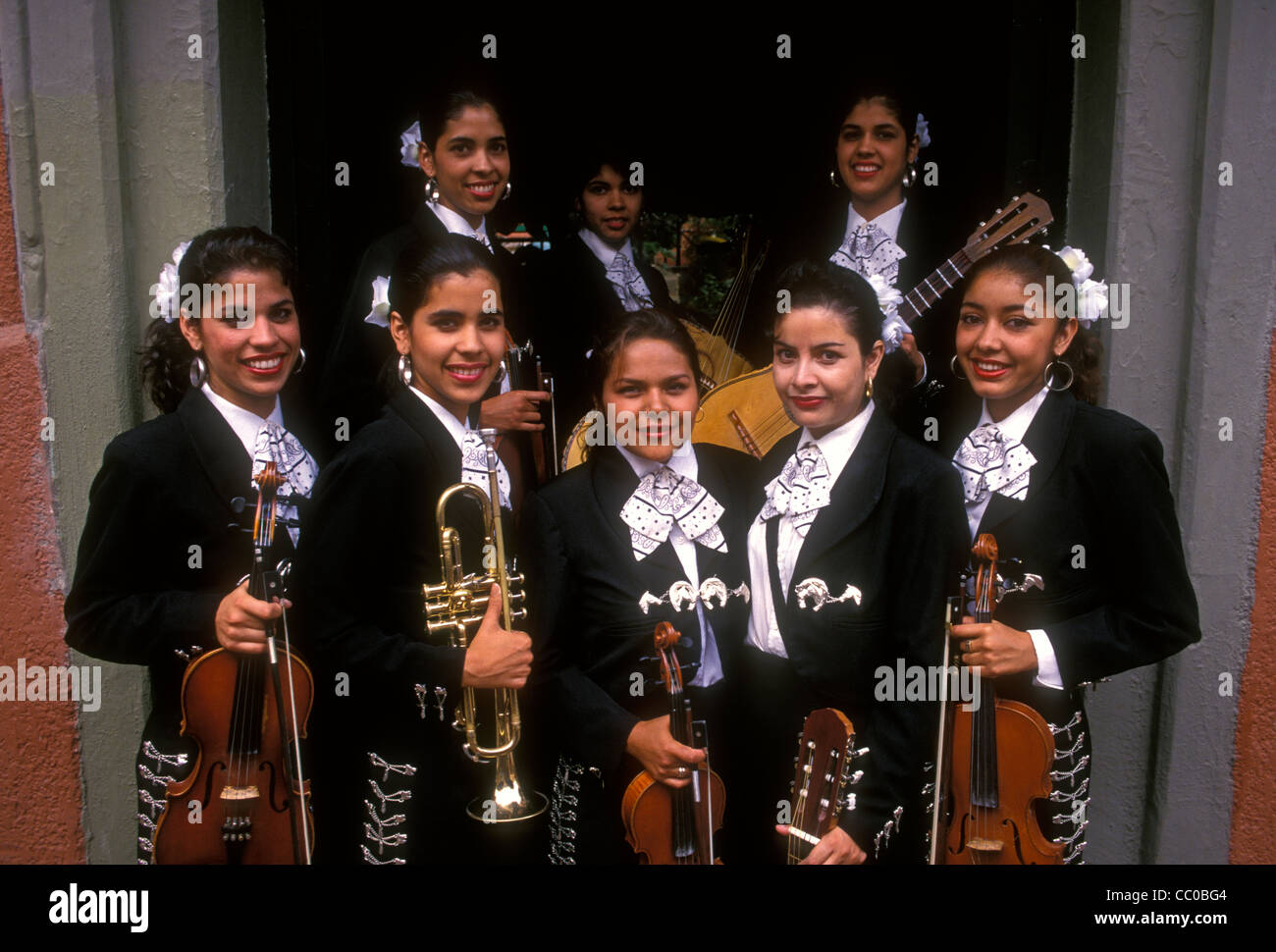 Mexikaner mexikanische Frauen Frauen Mariachi Bandmitglieder Tlaquepaque Jalisco Staat Mexiko Stockfoto