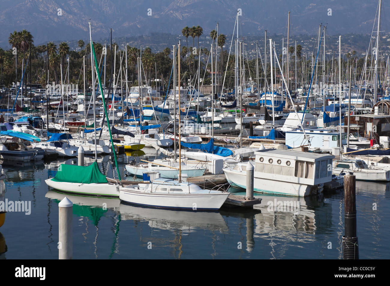 Santa Barbara Marina an einem warmen und hellen Nachmittag. Stockfoto