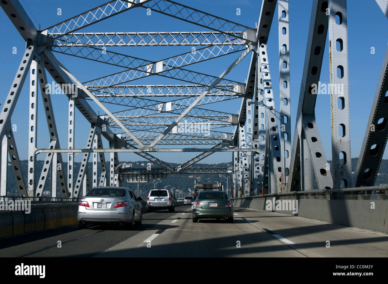Gehen Sie auf die Tappan Zee Bridge New York State Thruway Highway 87 nach Westen und 287 über den Hudson River. Stockfoto