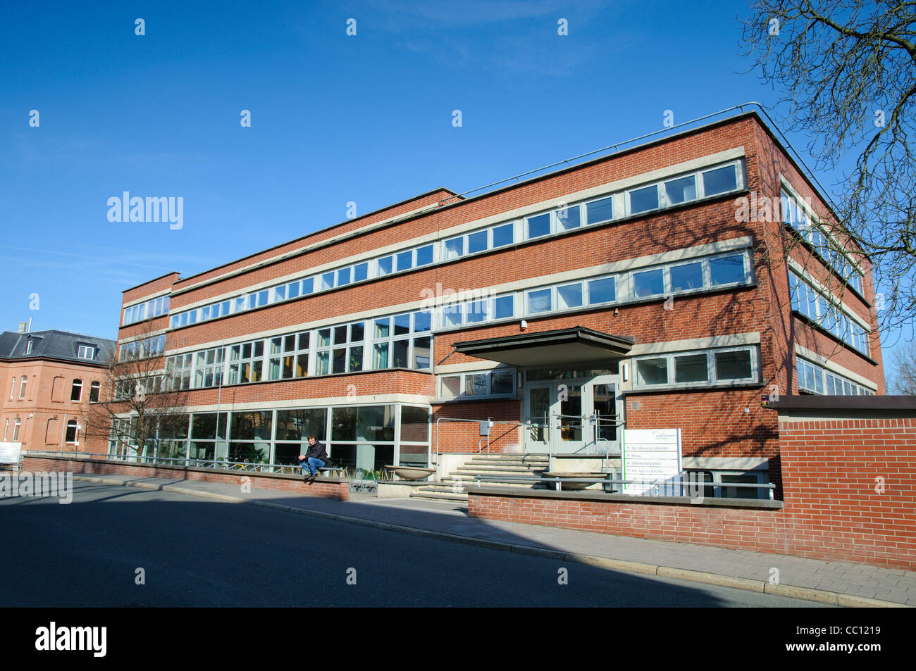 Mensa, Kantine von der Friedrich-Schiller-Universität im Bauhaus Stil erbaut, Jena, Deutschland Stockfoto