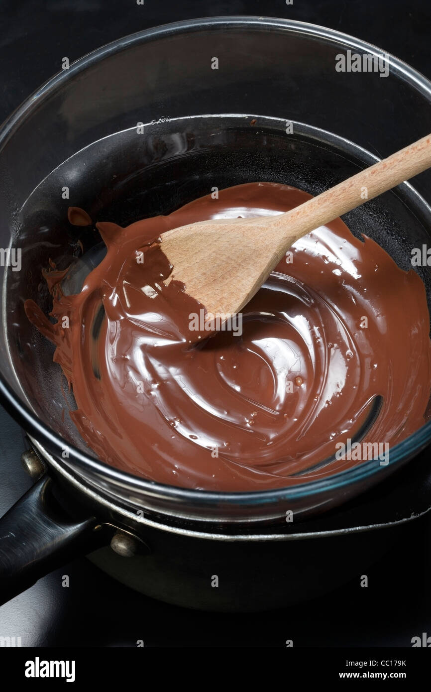 Schokolade Schmelzen Stockfotos &amp; Schokolade Schmelzen Bilder - Alamy