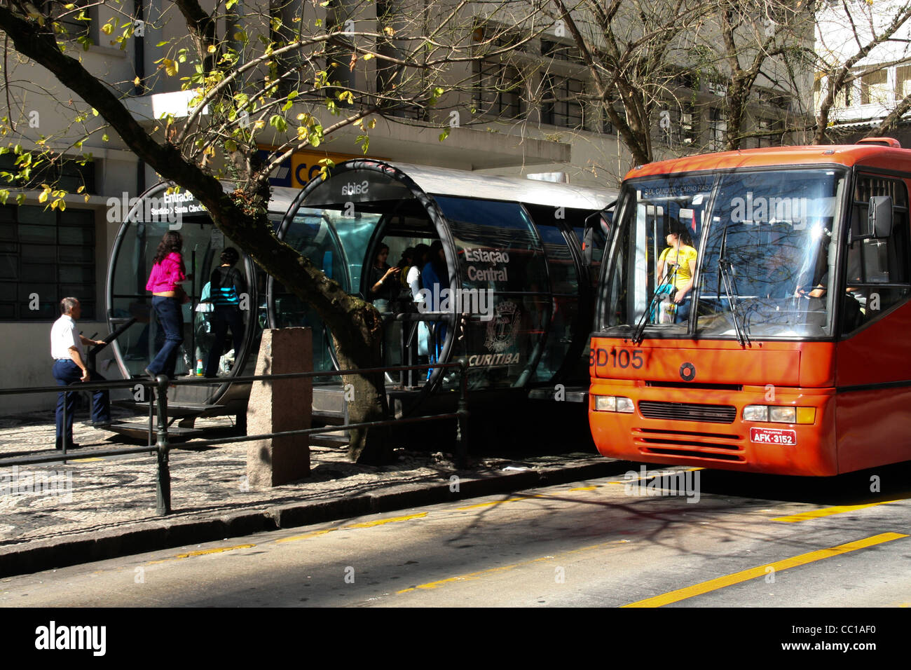 Curitiba Rapid Bus öffentliche Verkehrssystem Stockfoto