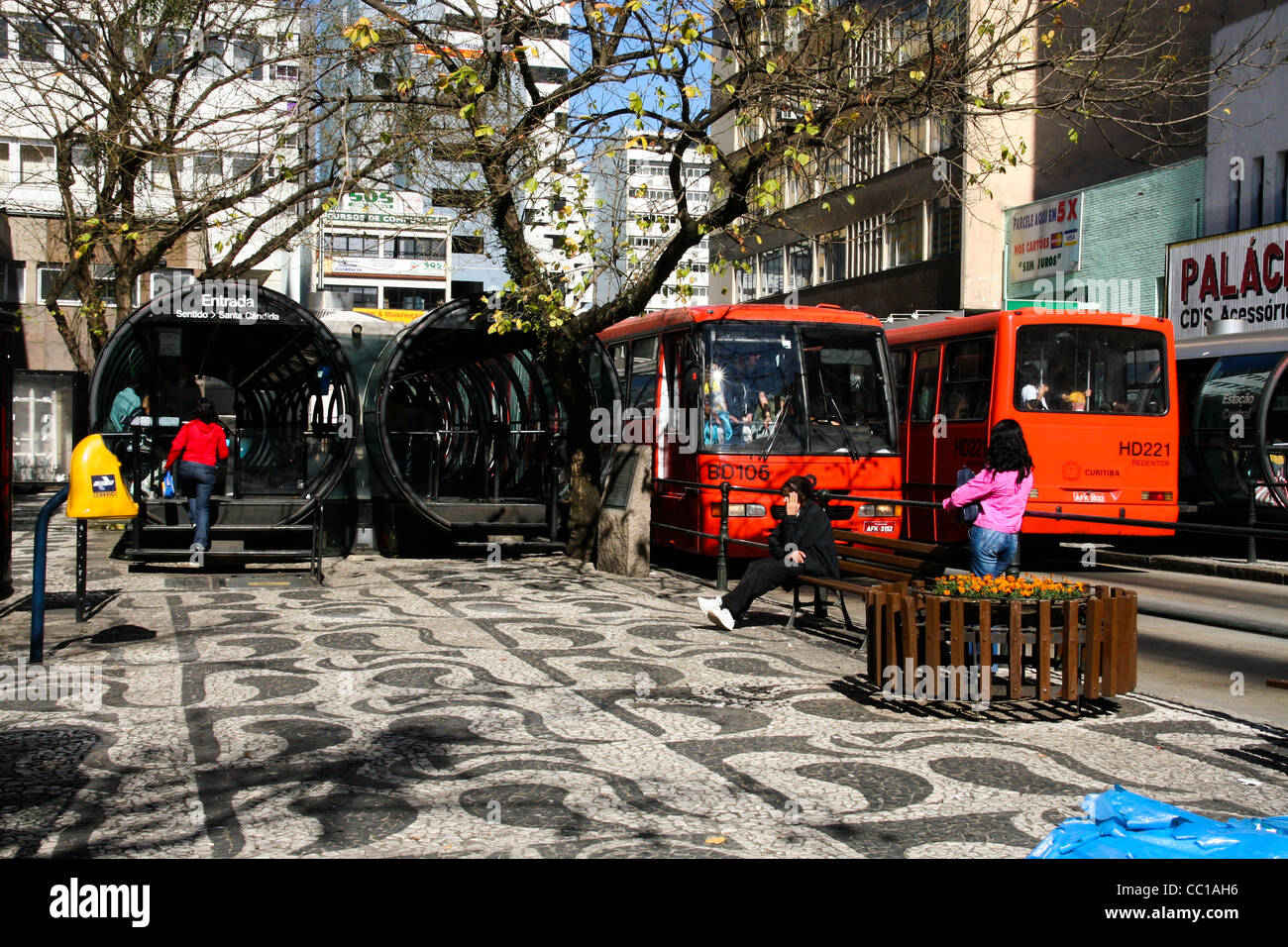 Curitiba Rapid Bus öffentliche Verkehrssystem Stockfoto