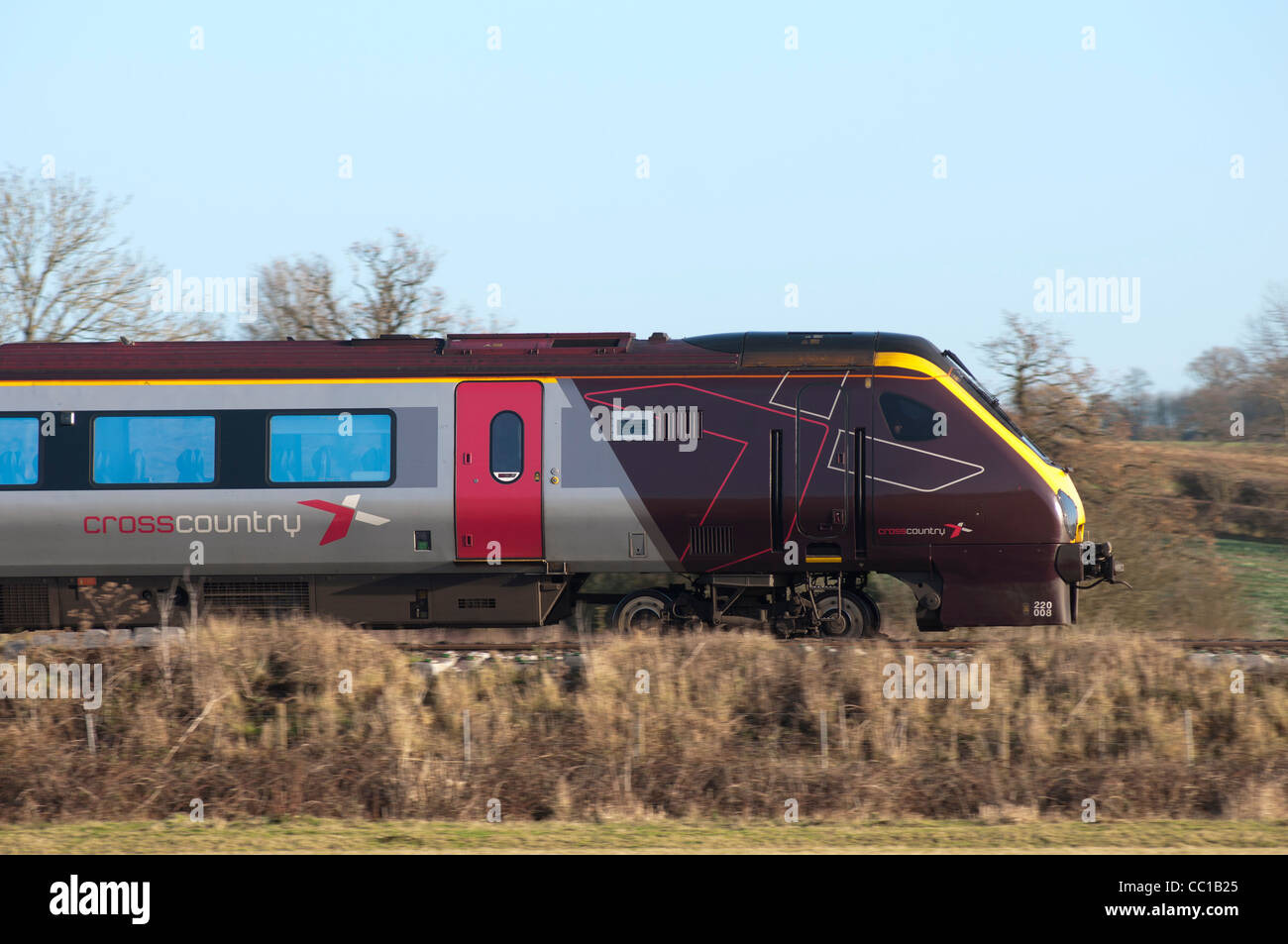 Arriva Cross Country Voyager Zug in der Nähe des Königs Sutton, Northamptonshire, UK Stockfoto