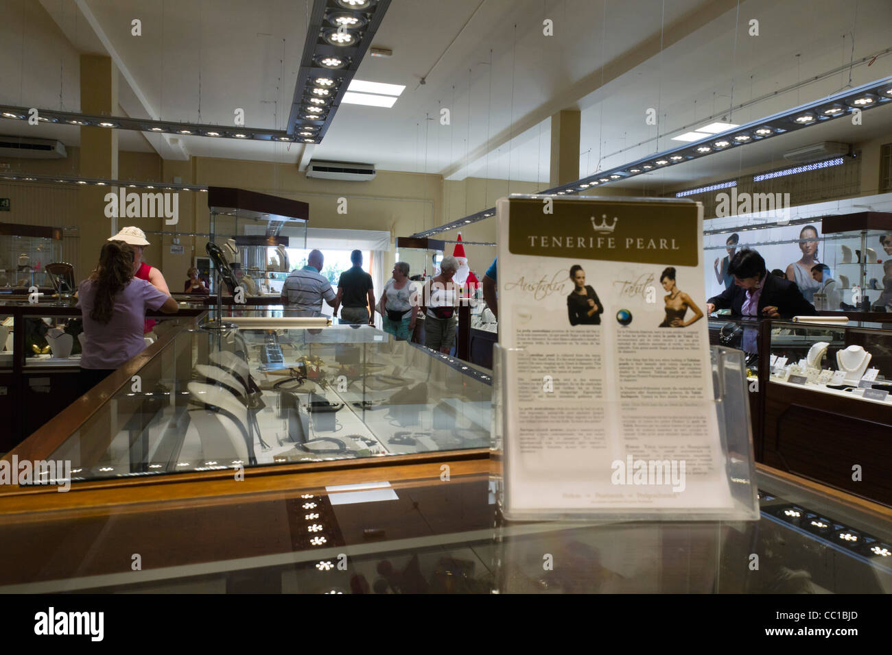 Teneriffa-Perle, Armenime, Teneriffa - Showroom für berühmte Perle Marke.  Touristen einkaufen Stockfotografie - Alamy