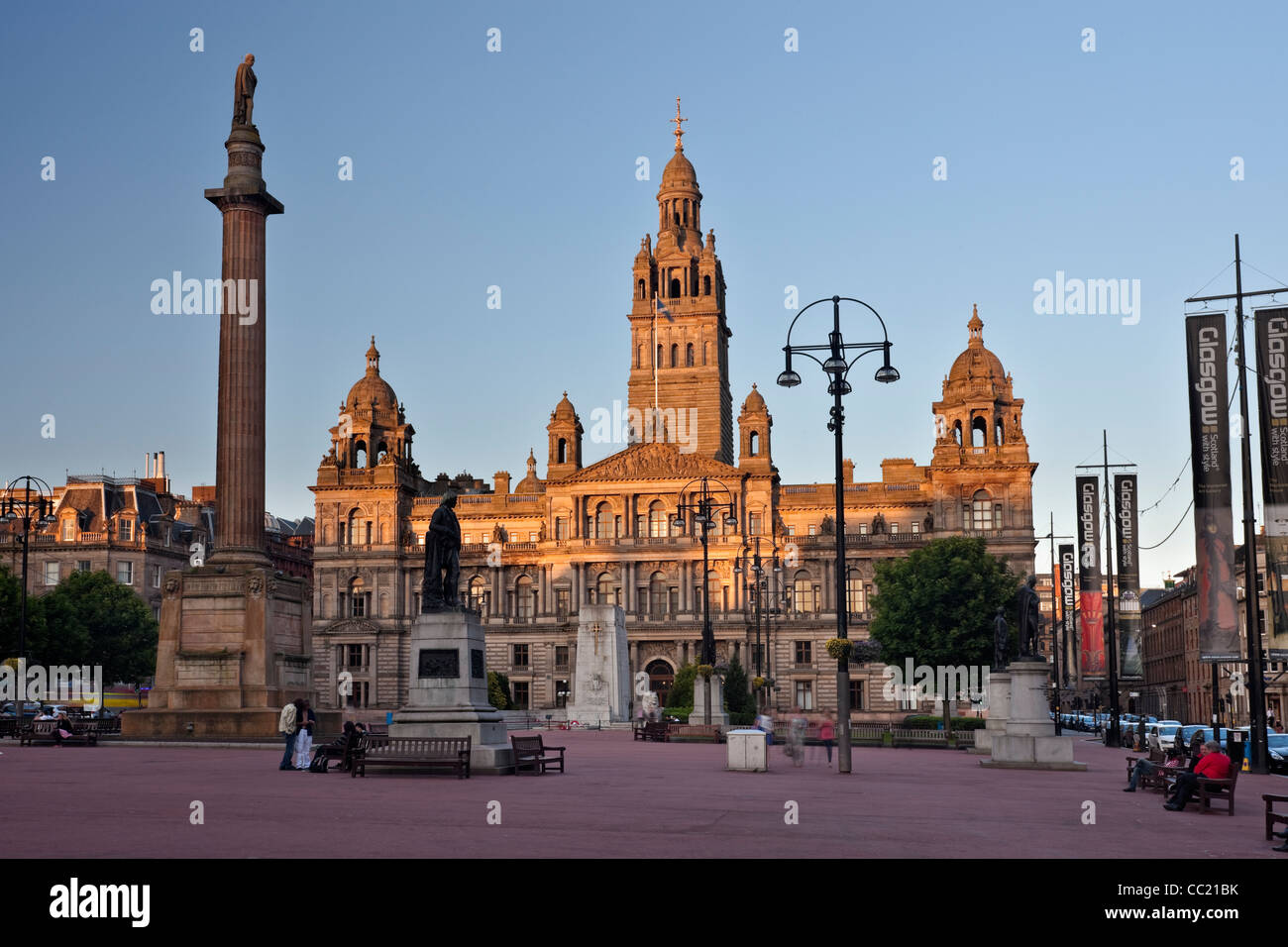 George Square und Glasgow City Chambers Stockfoto