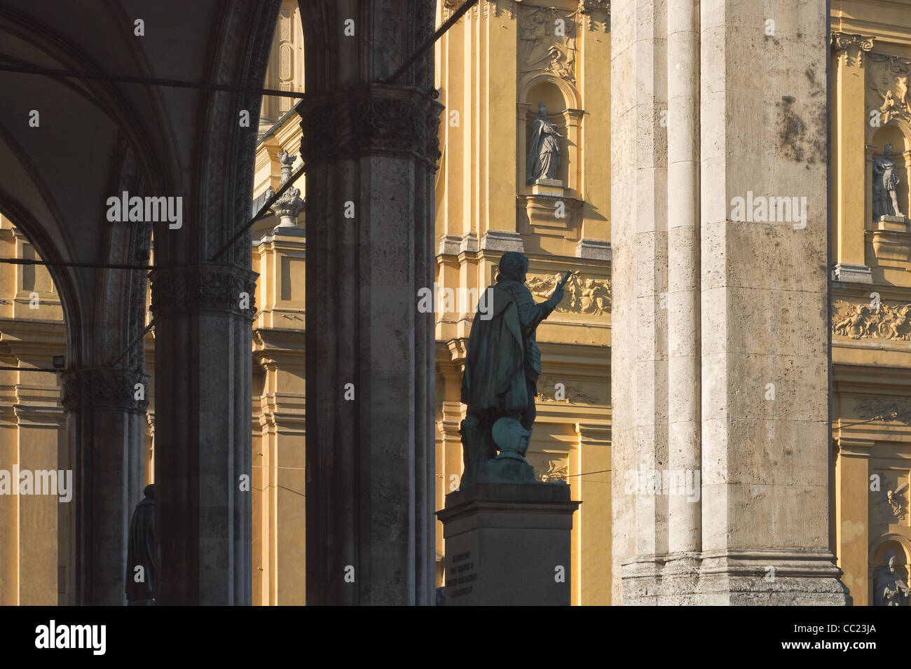 Halle der Helden am Odeonsplatz in München Stockfoto