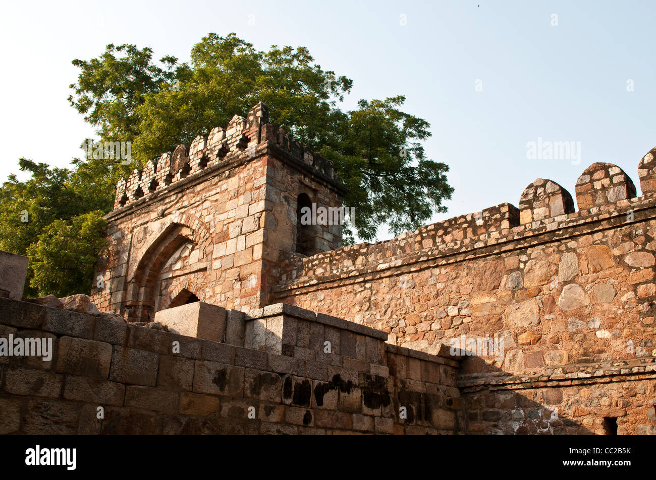 Außenwand und Eingang des Grabes von Sikandar Lodi, Lodi Gardens, New Delhi, Indien Stockfoto