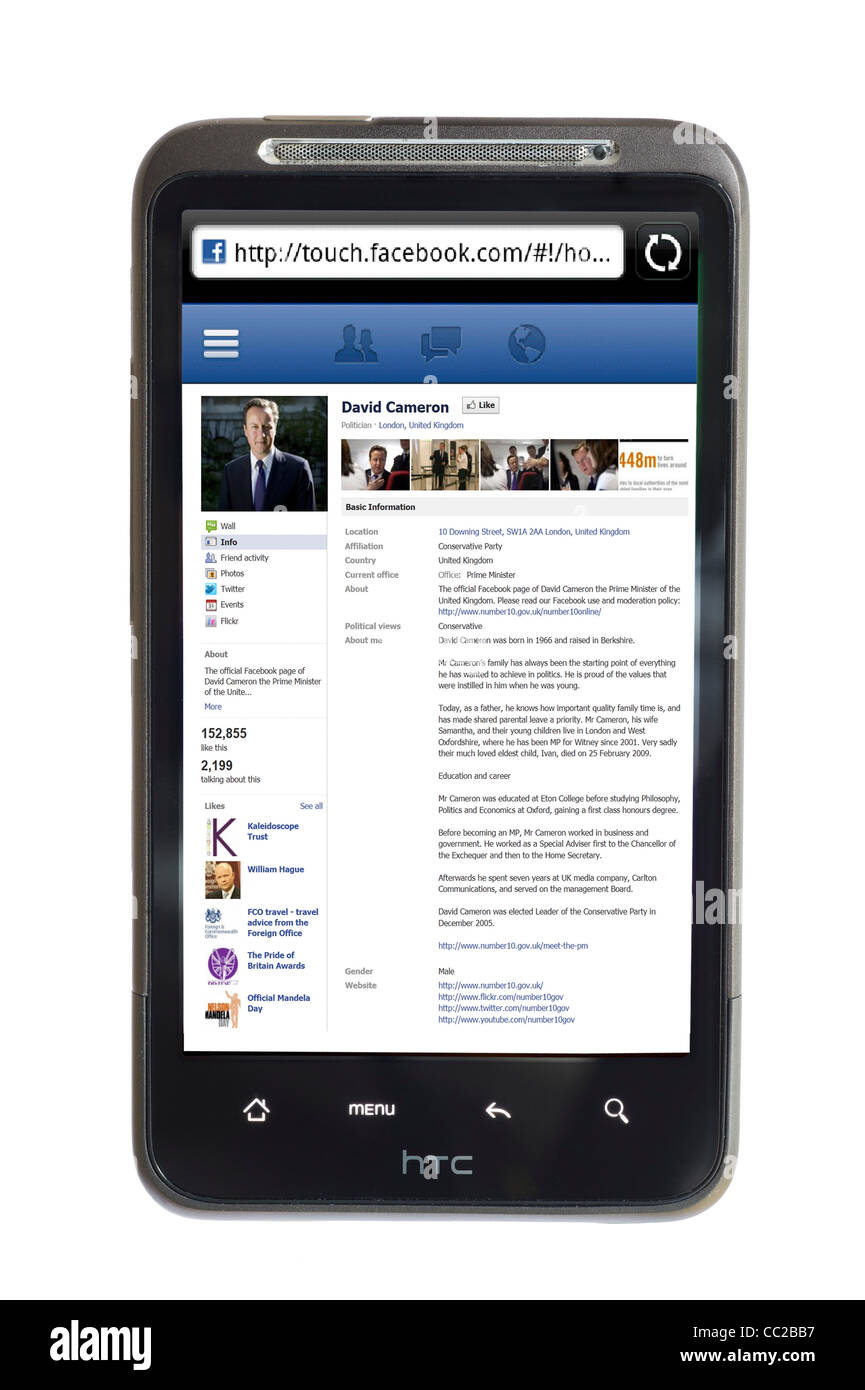 Der britische Premierminister David Cameron-Home-Seite auf Facebook auf einem HTC-smartphone Stockfoto