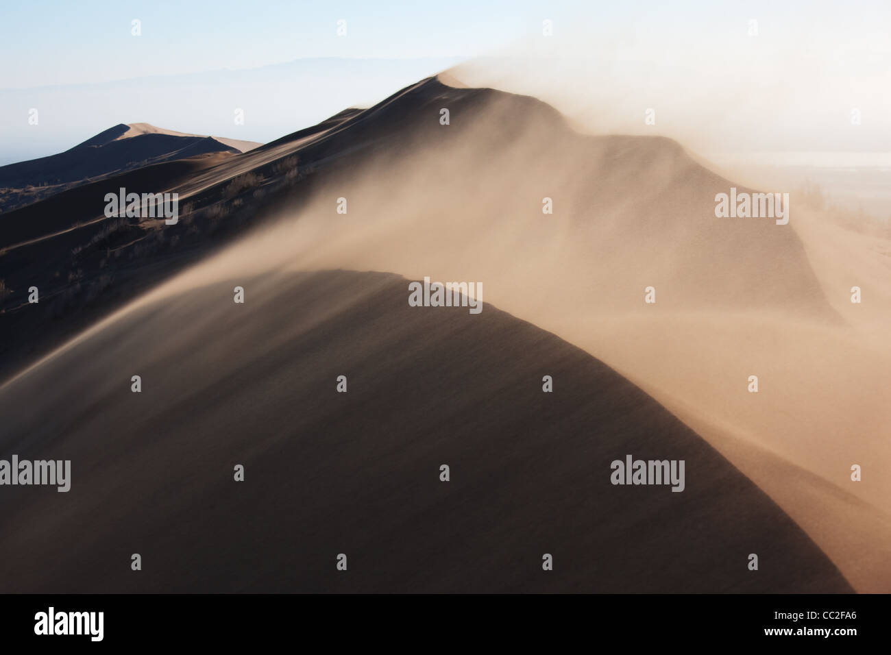 Sandsturm in der Wüste Nationalpark Altyn-Emel, Kasachstan Stockfoto