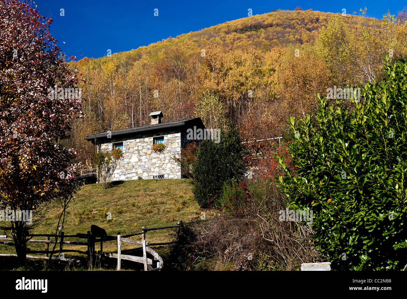 Rustikales Haus am See von Como Lombardei Italien Stockfoto
