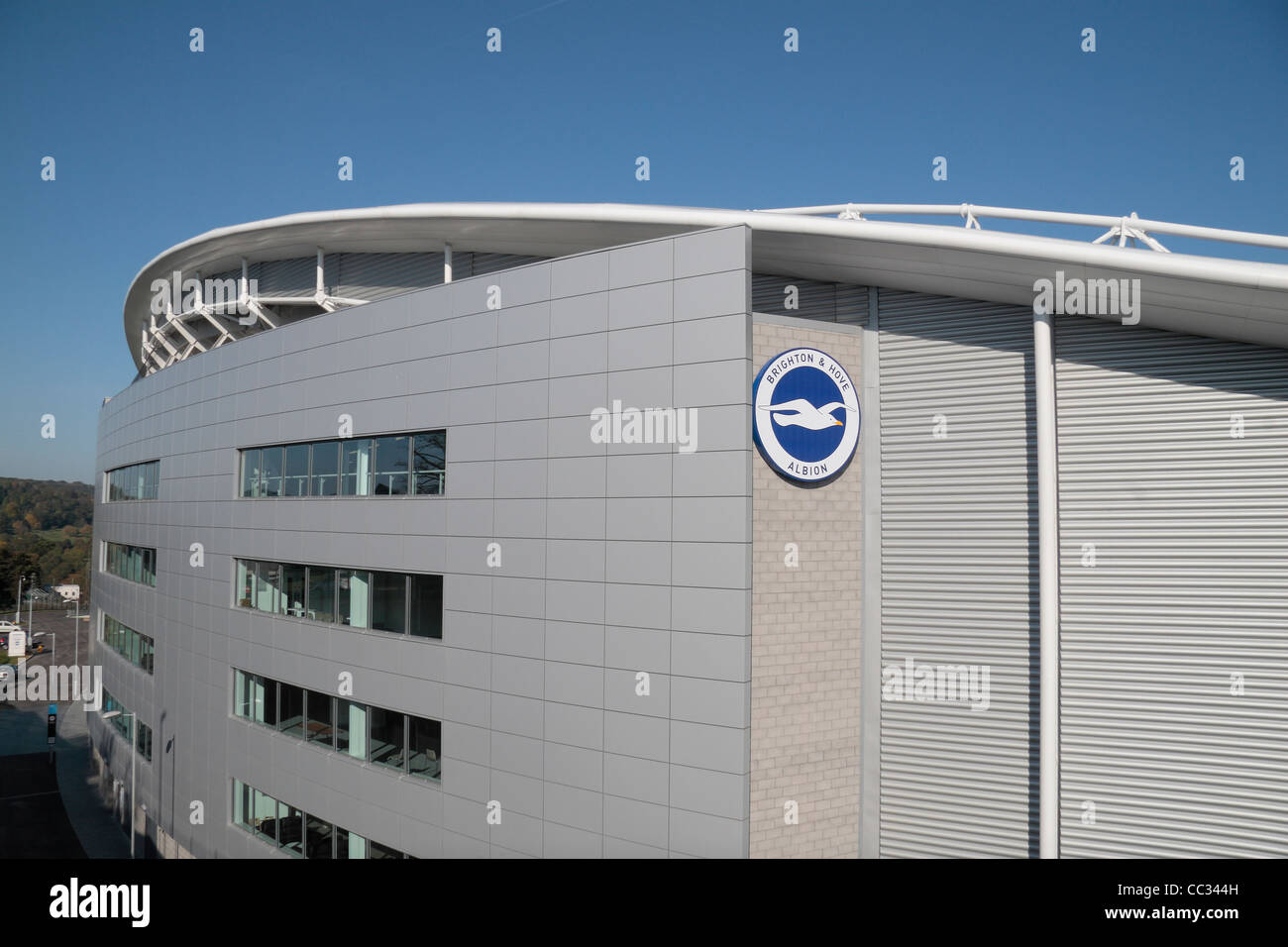 Die Amex oder American Express Community Stadium, Heimat von Brighton und Hove Albion Fußballverein in Flamer, Brighton, UK. Stockfoto