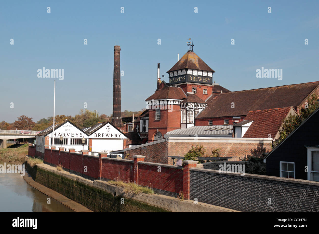 Harveys Brauerei neben dem Fluss Ouse in Lewes, East Sussex, UK. Stockfoto