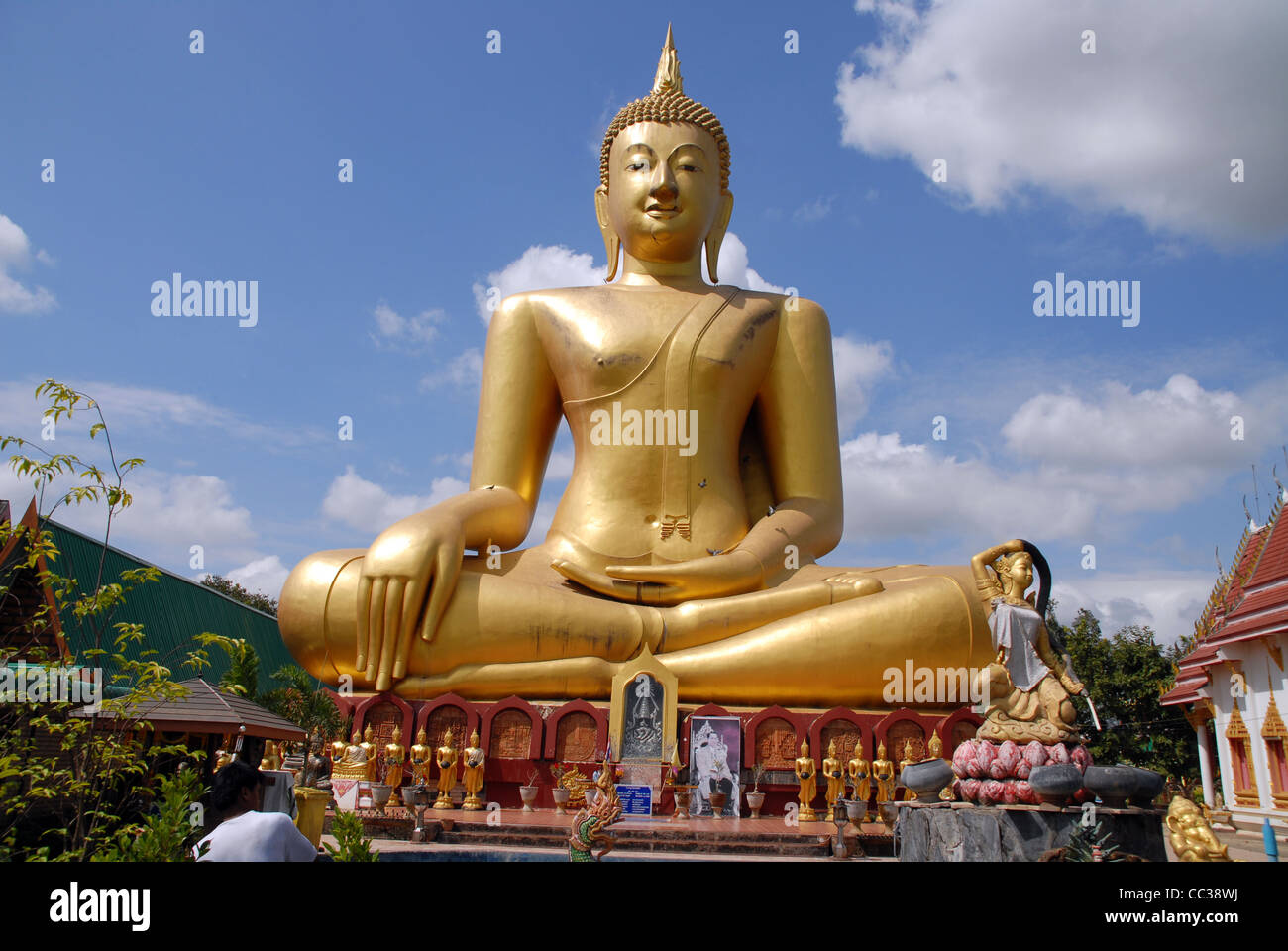 Golden Buddha am Wat So Pha Ram nördlich von Sukhothai in Zentral-Thailand Stockfoto