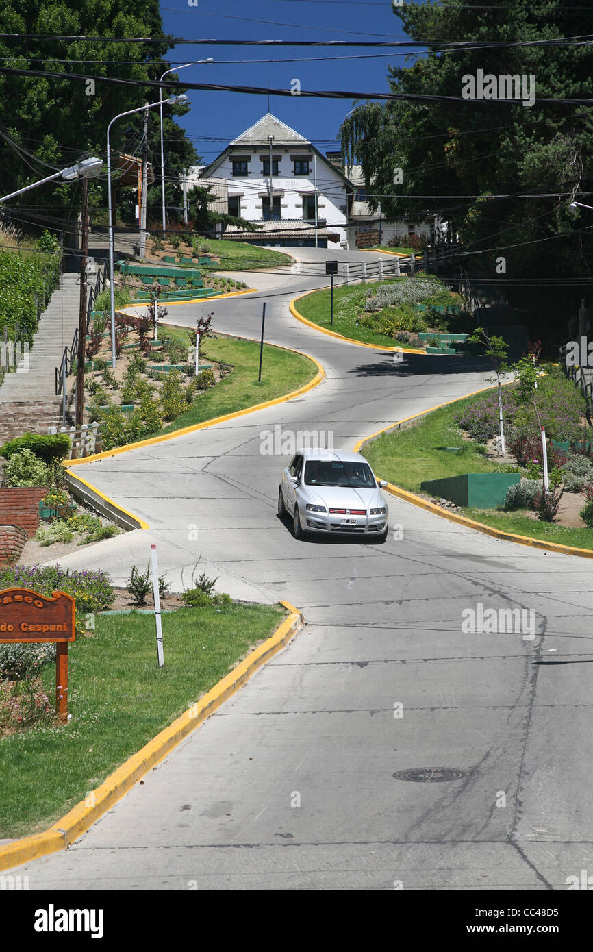 Berühmte Zick-Zack-Straße in der Stadt San Carlos de Bariloche, Argentinien Stockfoto