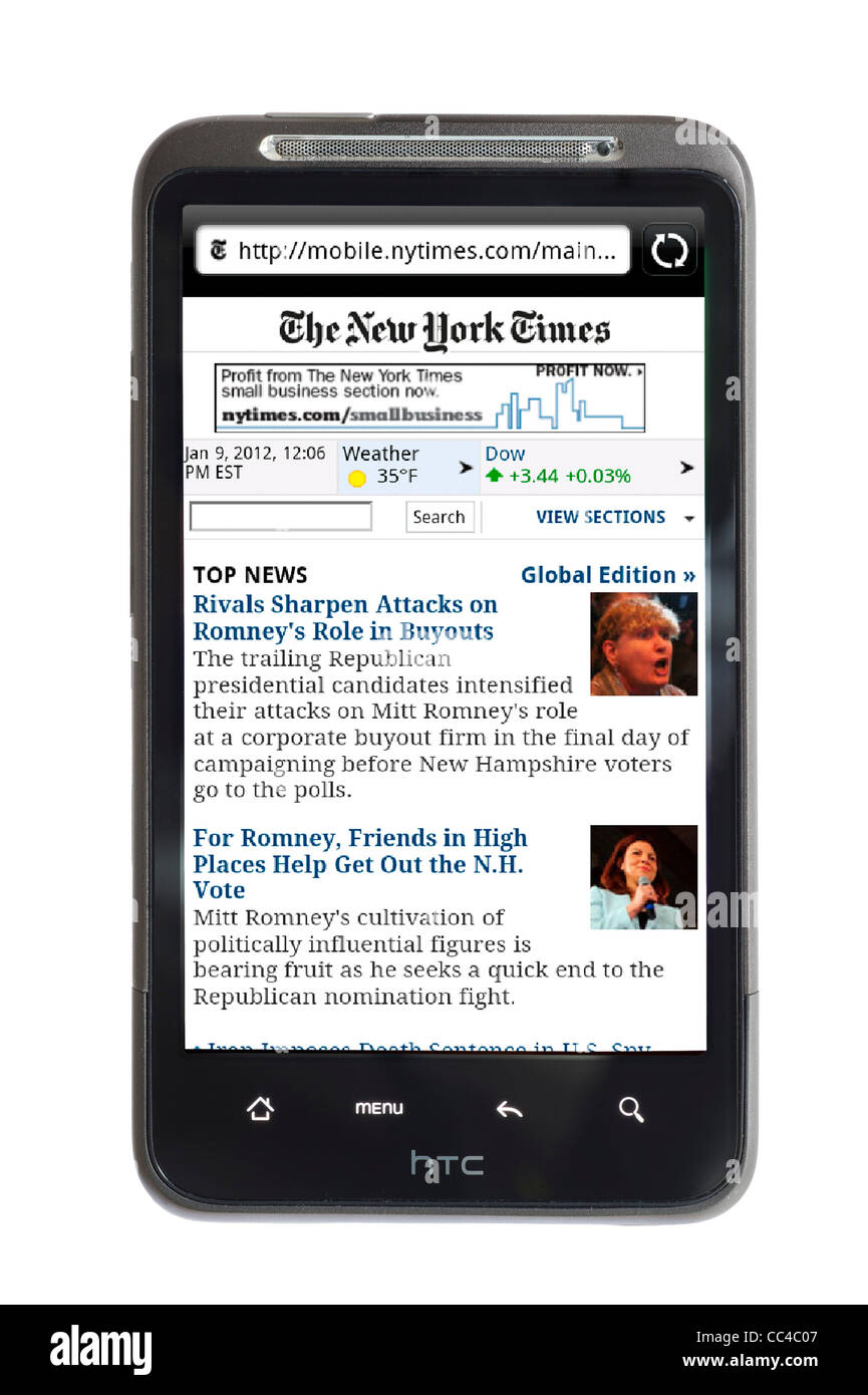 Der Online-Ausgabe der New York Times auf einem HTC-smartphone Stockfoto