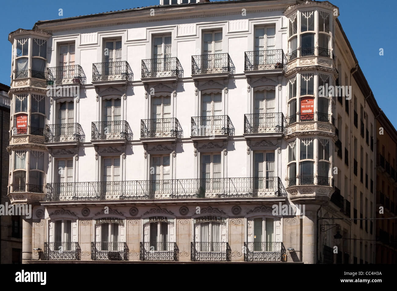 Gebäude, Plaza de la Virgen Blanca, Patron Saint, Vitoria-Gasteiz, Navarra, Spanien Stockfoto