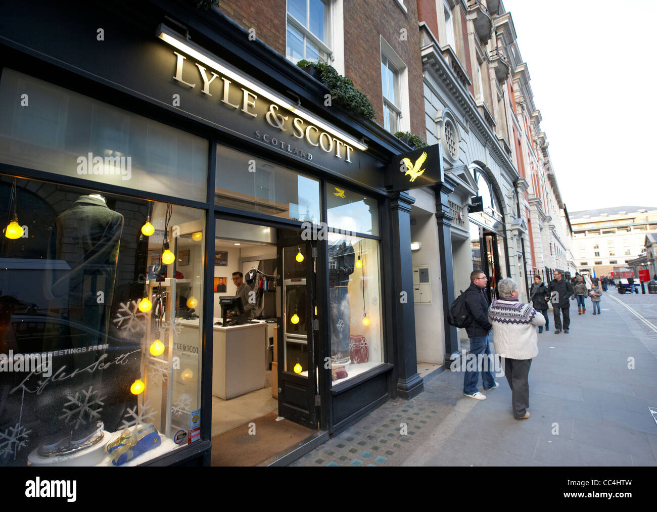 Lyle und Scott Schottland Boutique Shop Reihe Geschäfte covent garden London England UK-Vereinigtes Königreich Stockfoto