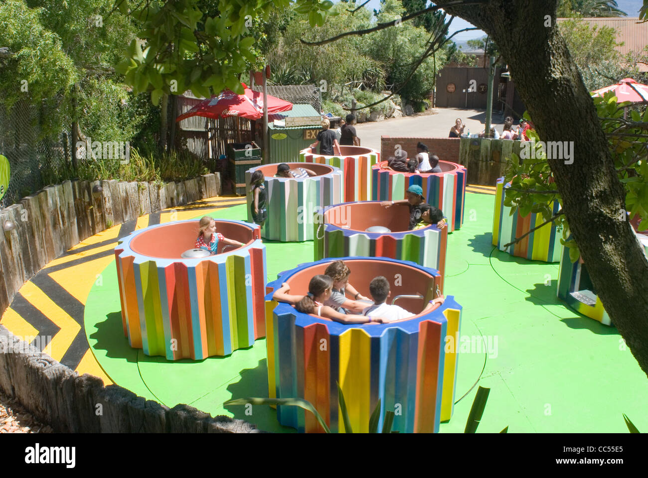 Ditz Sorter - schnell drehenden Zahnräder auf eine drehende Plattform, Rotunde Junction, Themenpark, Cape Town, Südafrika. Stockfoto