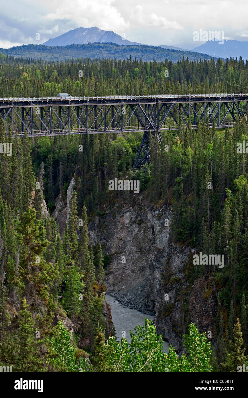 Kuskulana Fluss-Brücke. McCarthy Road. Wrangell-St.-Elias-Nationalpark. Alaska. USA Stockfoto