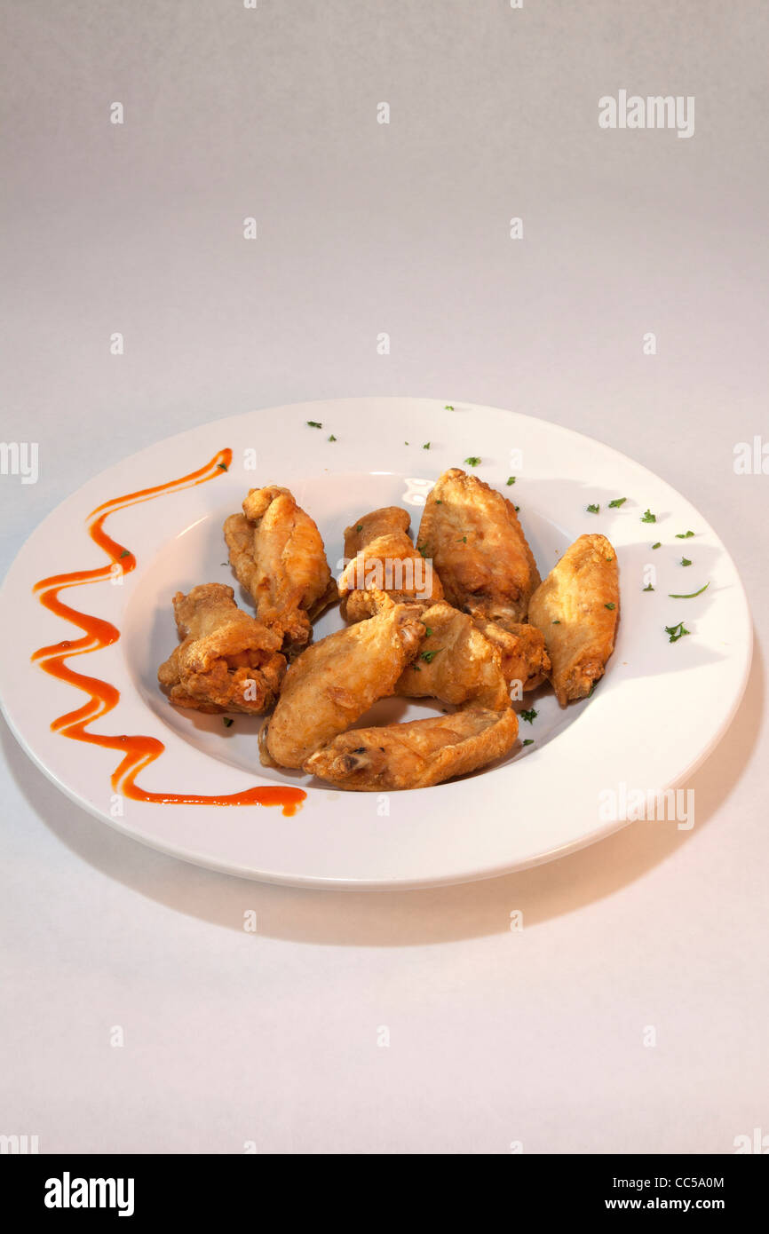 Platte mit Hot Buffalo Wings USA Stockfoto
