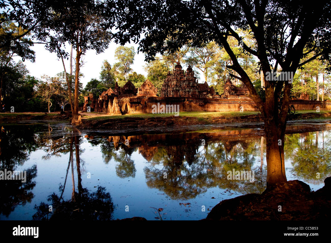 Banteay Srei und Banteay Srey, gewidmet dem Hindu-Gott Shiva-Tempel, Angkor Gebiet, Kambodscha, Asien Stockfoto