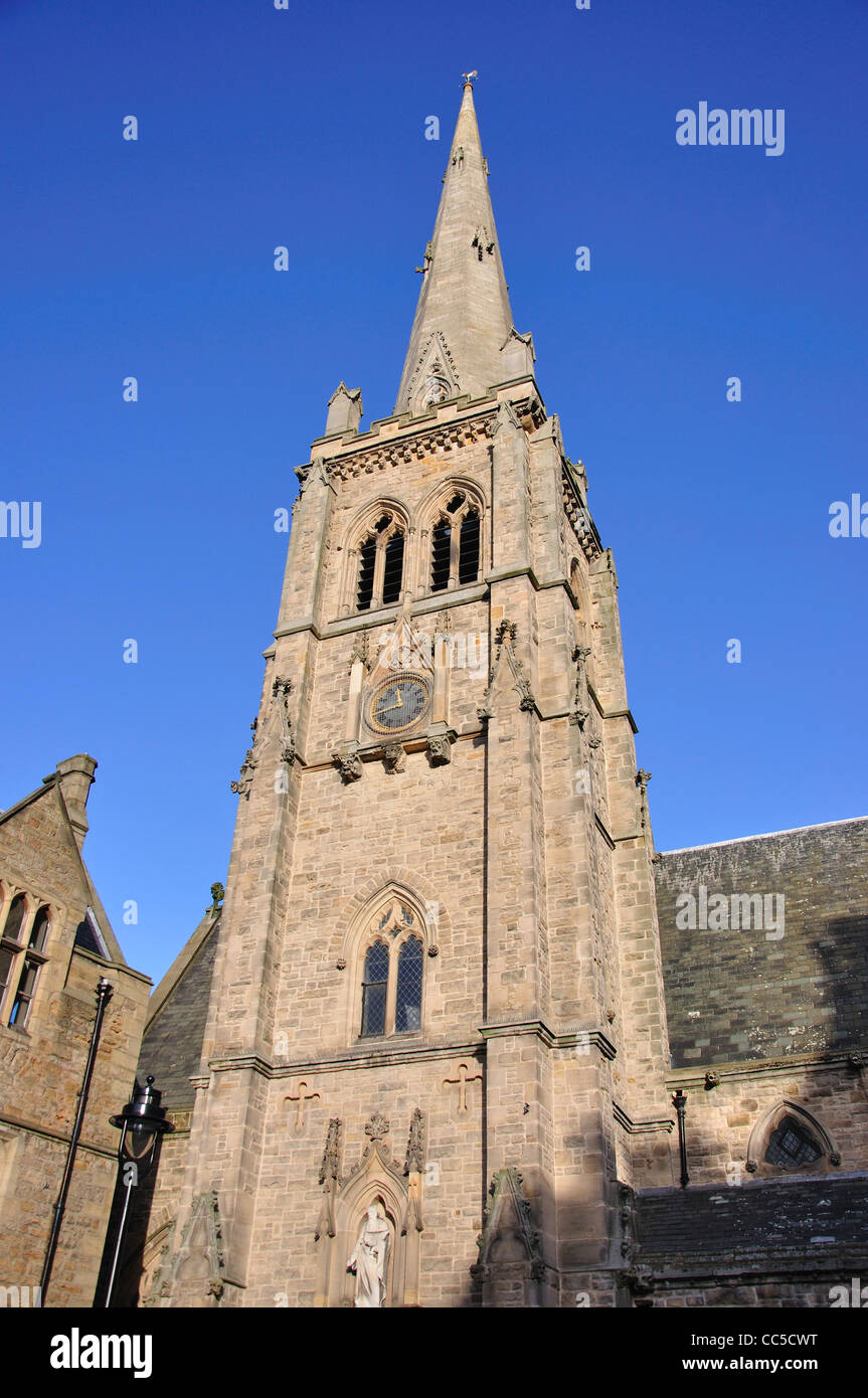 St.-Nikolaus Kirche, Marktplatz, Durham, County Durham, England, Vereinigtes Königreich Stockfoto