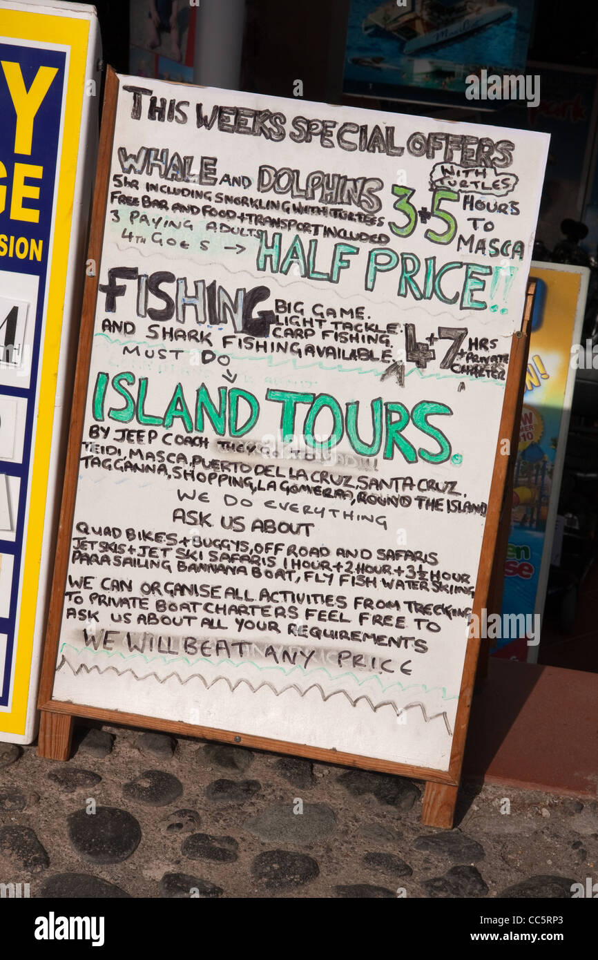 Zeichen Werbung Ausflüge für Touristen, Teneriffa Stockfoto