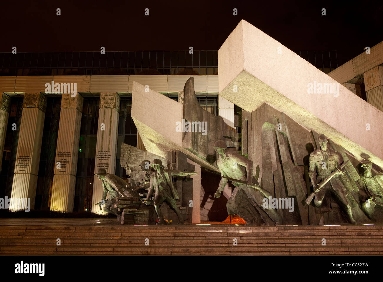 Das oberste Gericht in Warschau, Polen und dem Warschauer Aufstand Denkmal bauen. Stockfoto