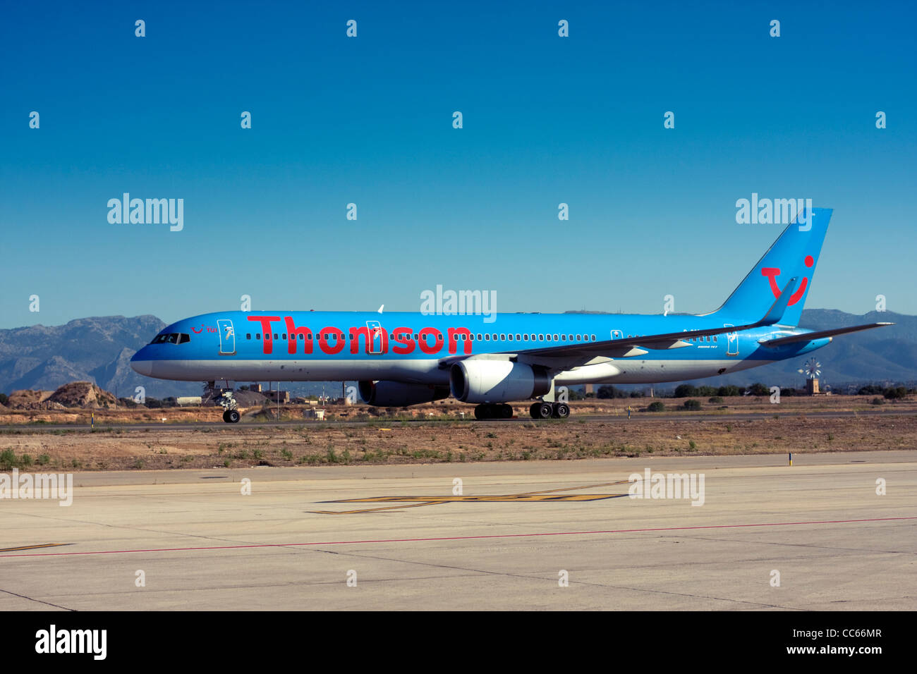 Thomson Airways Boeing 757 in Palma De Mallorca, Son San Juan Flughafen, Mallorca, Spanien Stockfoto