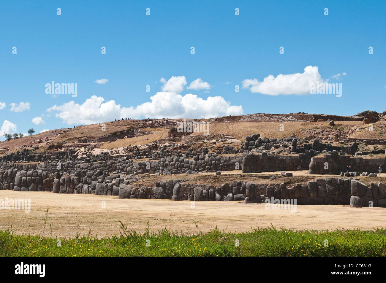 Peru, Cusco. Die alten Inka-Ruinen von Saqsaywaman in Cusco, Peru. Stockfoto