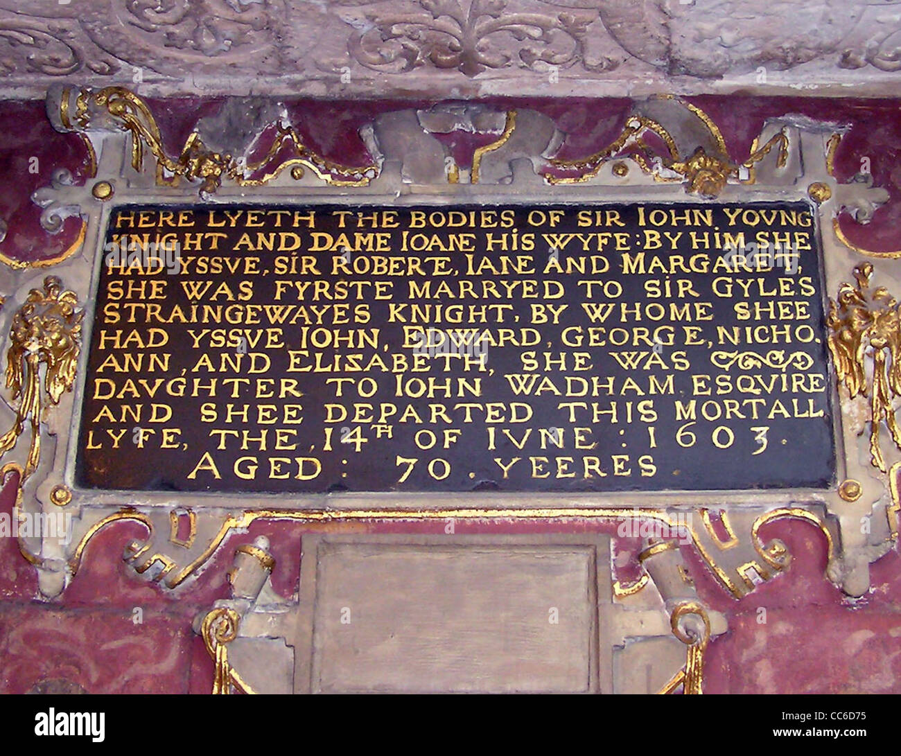 Inschrift auf dem Grab von Sir John Young und Dame Joane, Kathedrale von Bristol, Bristol, England. Stockfoto