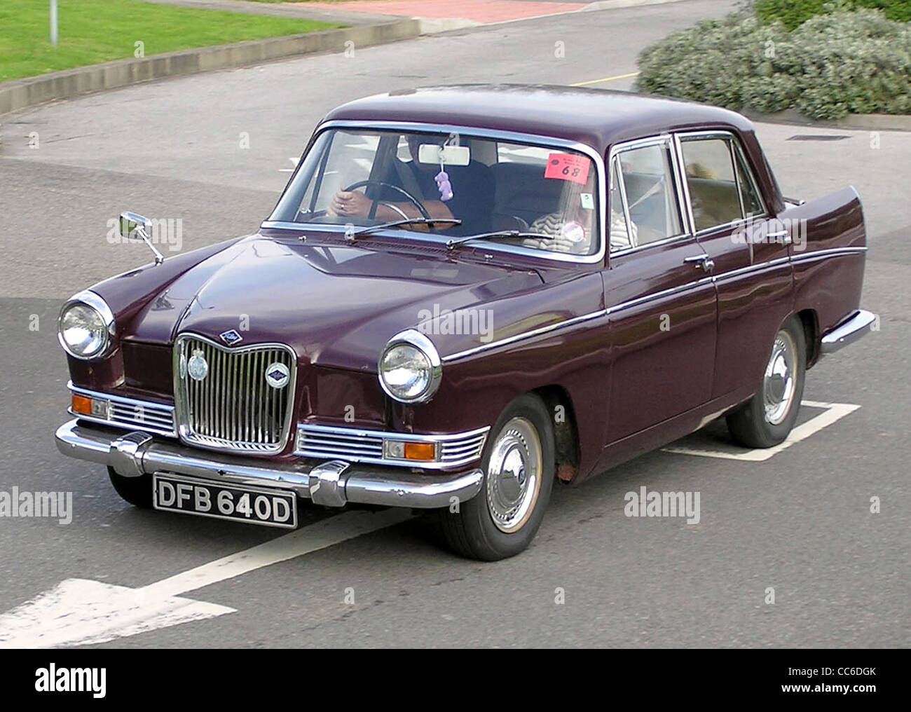 1965 Riley 4/72 an der Great Western Road Run rally bei Aust Dienstleistungen, Aust, Bristol, England. Stockfoto