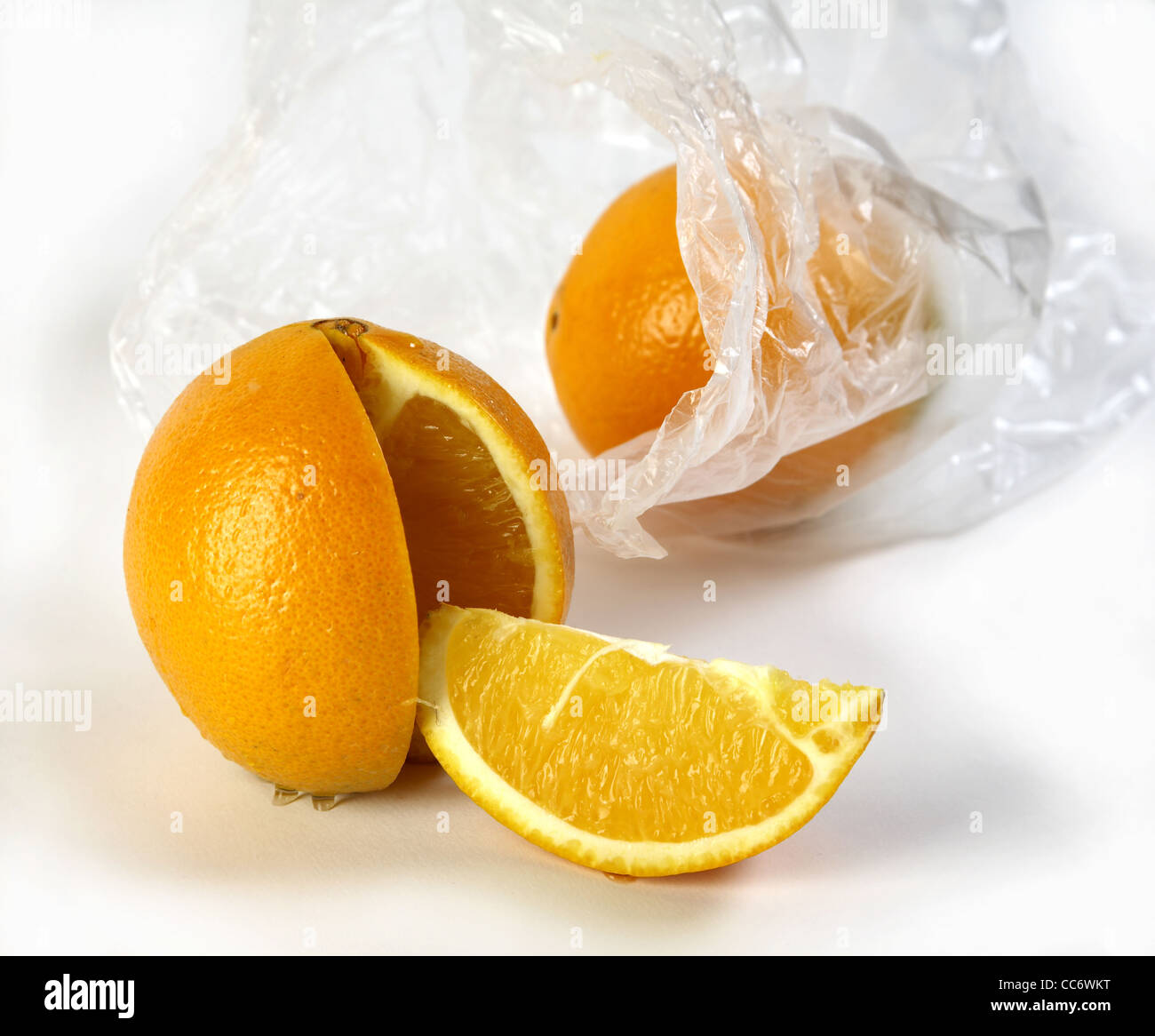 Orangen auf weißem Hintergrund Stockfoto