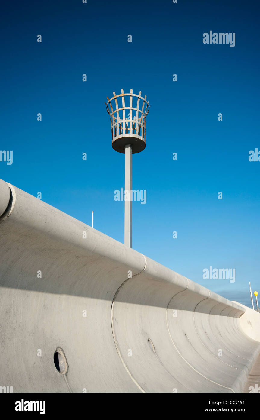 Neuen Deich Flut Abwehrkräfte Dymchurch Kent UK moderner Betonbau Stockfoto