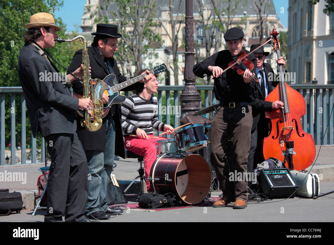 Frankreich, Paris, A jazz Band spielt auf der Ile St Louis (St, Louis Island) Stockfoto