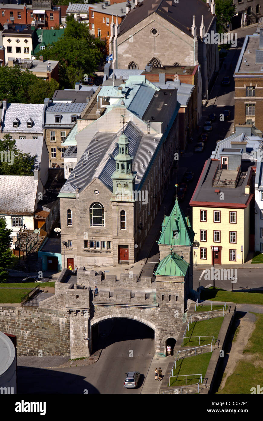Stadttor und Stadtmauer über Antenne im alten Quebec City, Kanada Stockfoto