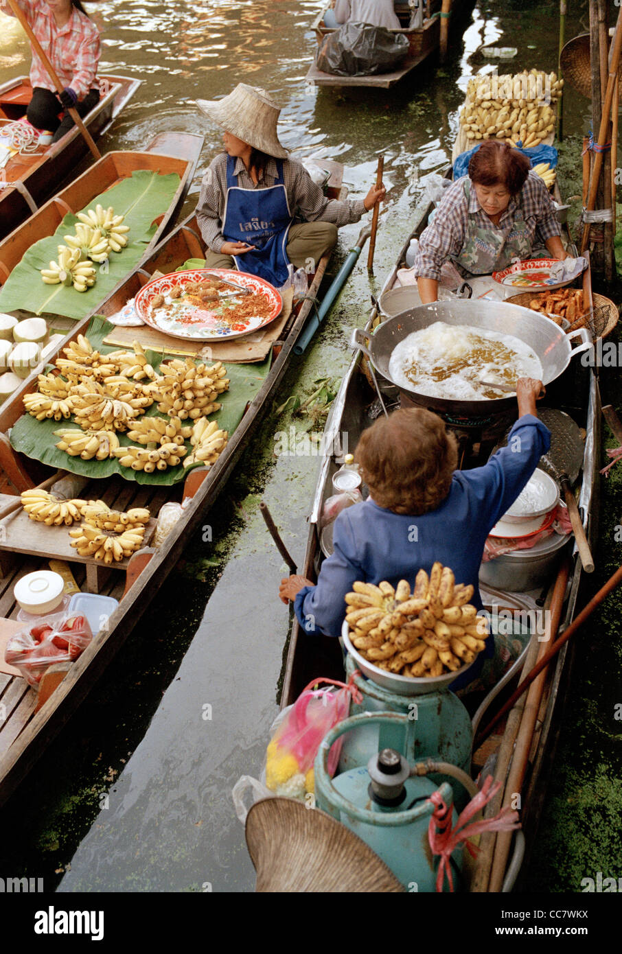 Damnoen Saduak Markt in der Nähe von Bangkok in Thailand in Südostasien Fernost reisen Kultur Leute wanderlust Eskapismus Leben lifestyle Business Stockfoto