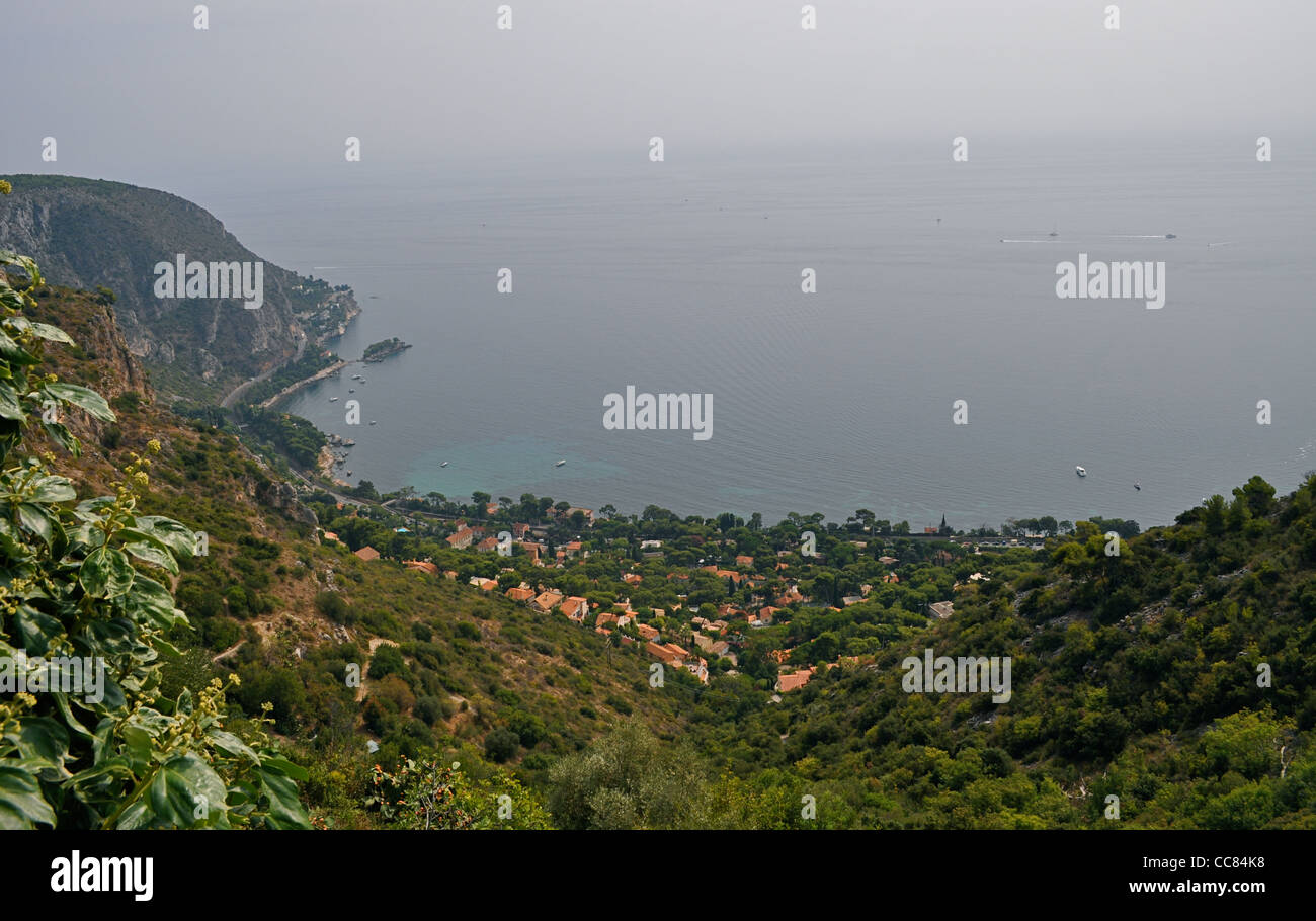 Berggipfel französisches Dorf, Èze, zwischen Nizza und Monaco, Website der Filmklassiker. Grace Kelly wurde an der oberen Corniche getötet. Stockfoto