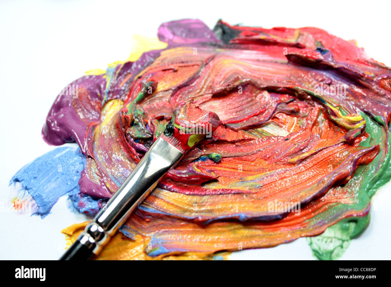 Farbenfarbe mit Pinsel Stockfoto