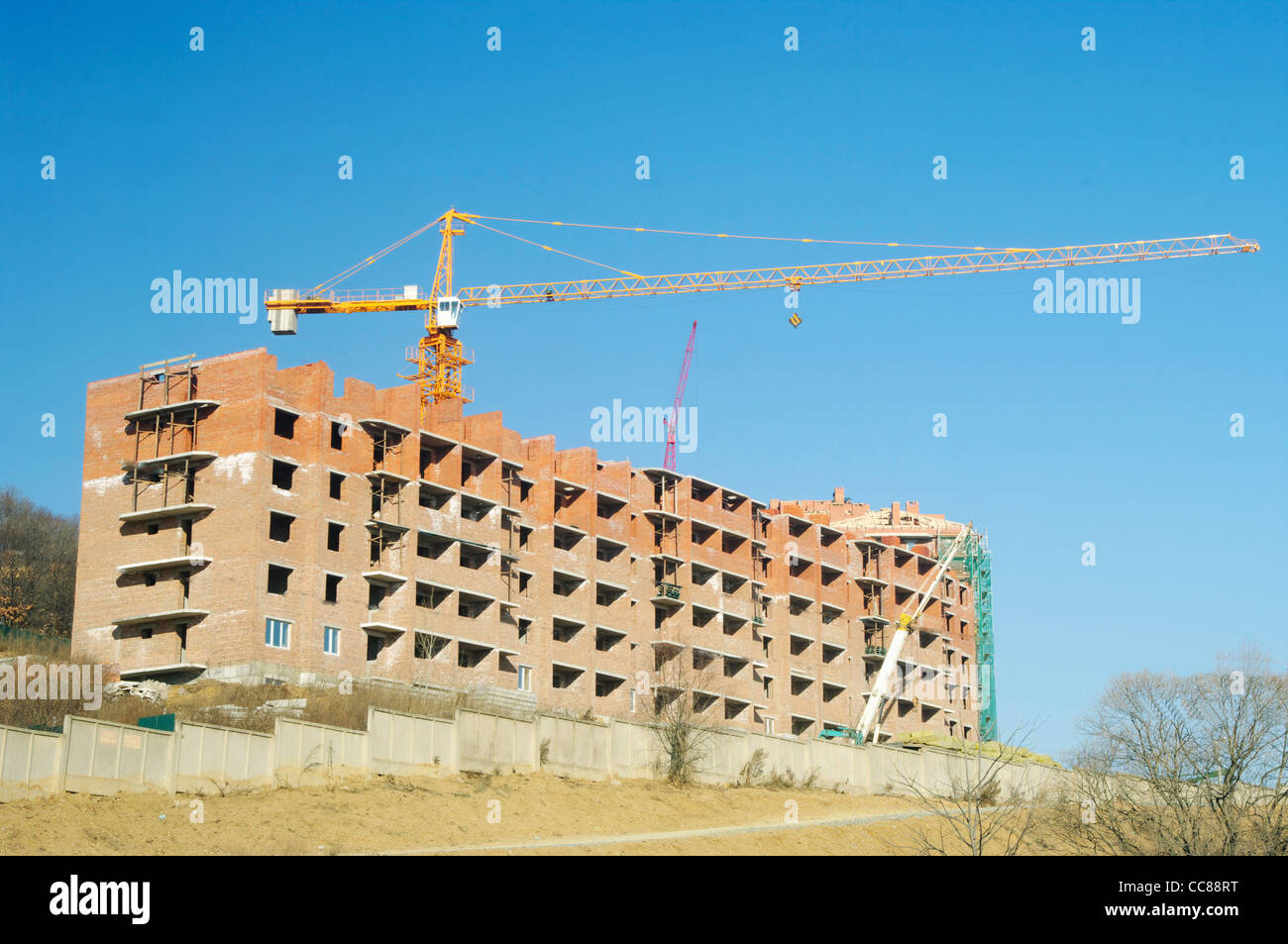 Bau des Wohnhauses in Russland Stockfoto