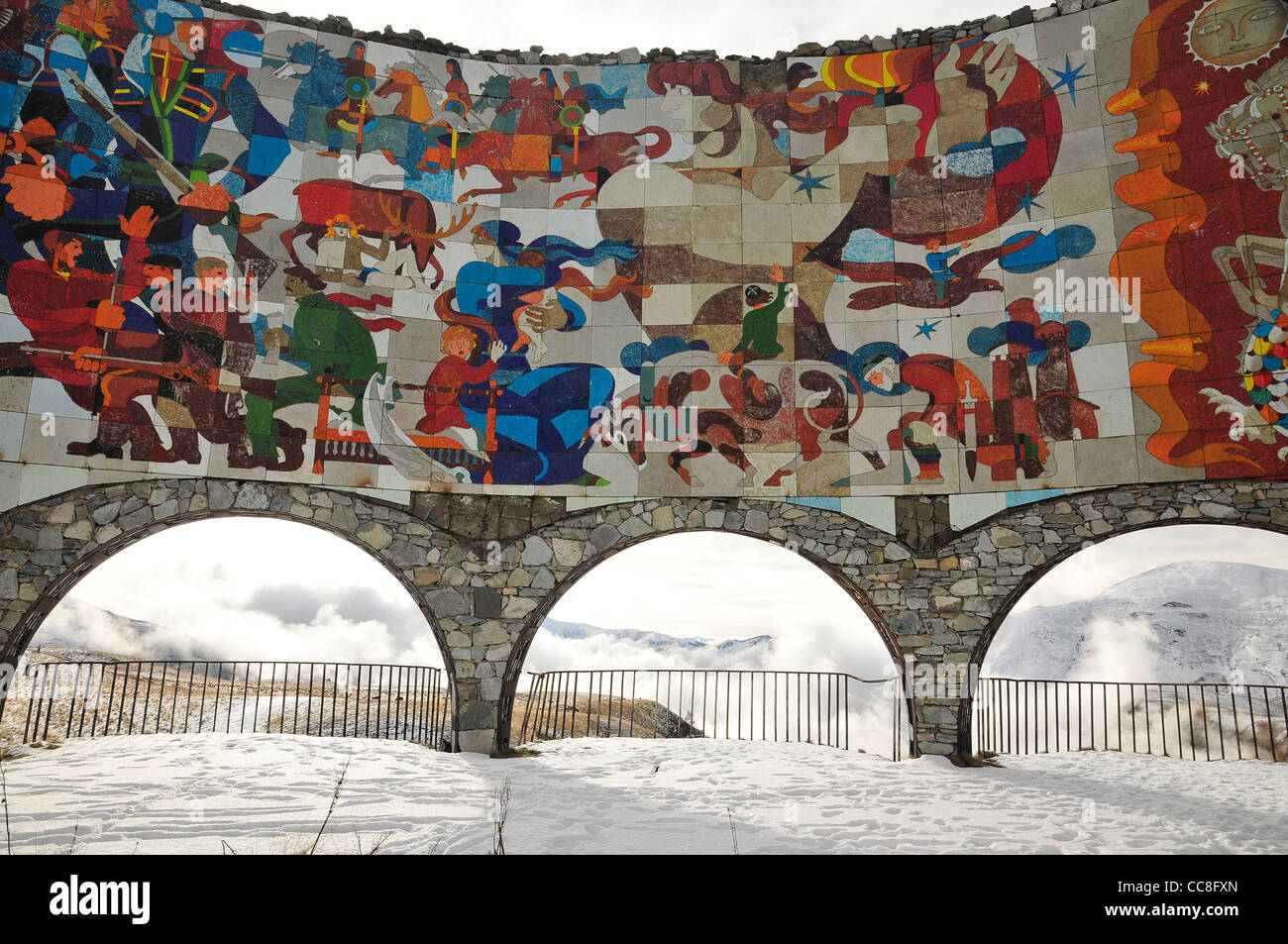 Georgien, georgische Militär Highway, Sowjet-Ära Russland Georgien Freundschaft Denkmal Stockfoto