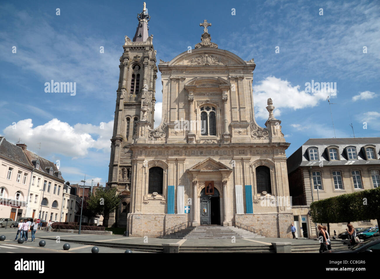 Die Cathédrale Notre-Dame-de-Grâce de Cambrai (Kathedrale unserer lieben Frau von n-e), Cambrai, Nord-Pas-de-Calais, Frankreich. Stockfoto