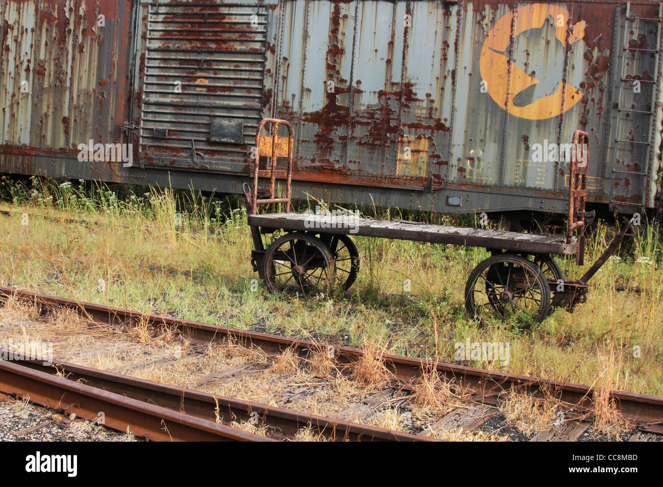 Gepäckwagen und Güterwagen Stockfoto